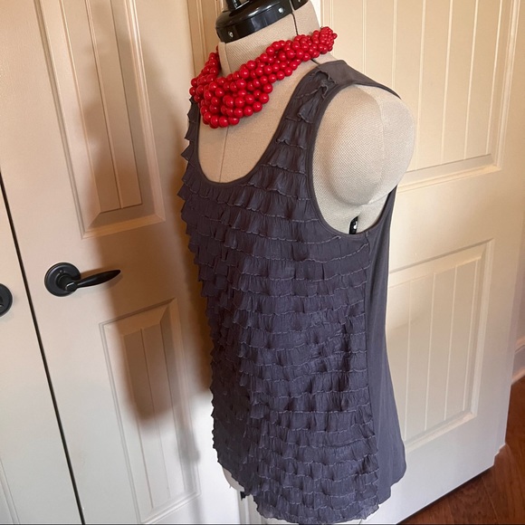 LOFT Sleeveless Tiered Top | Small - Picture 6 of 8